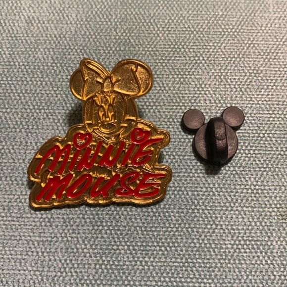 Minnie Mouse pin 2004 - Picture 1 of 1